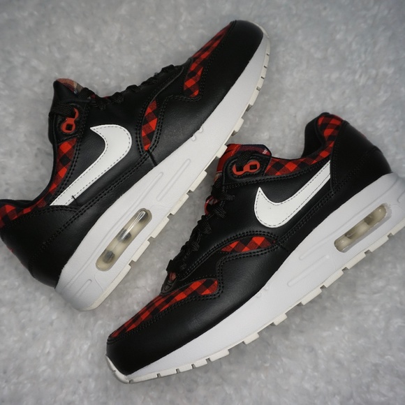 plaid air max 1